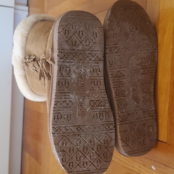 Minnetonka shearling boots - Picture 4 of 7
